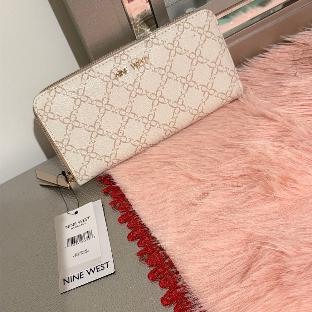 Nine West White and Tan Wallet